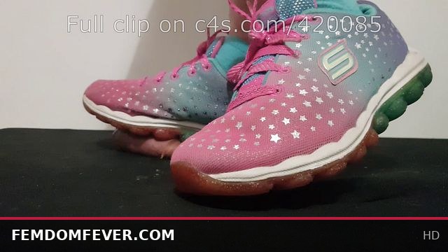 LittleShoes' Size 34 Bubble Cock Crush Trample