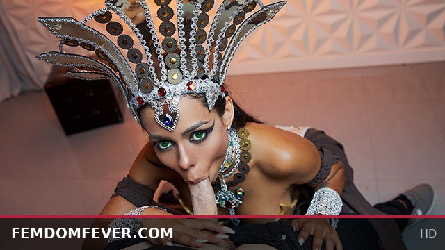 Vampire Queen Akasha Demands Intense, Massive Orgasm